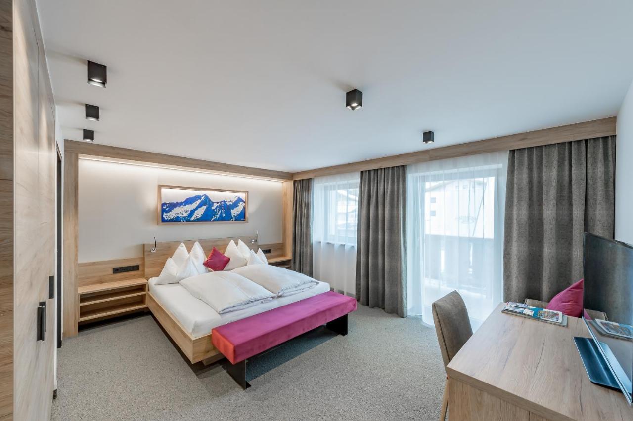 Standard Doppelzimmer mit Balkon